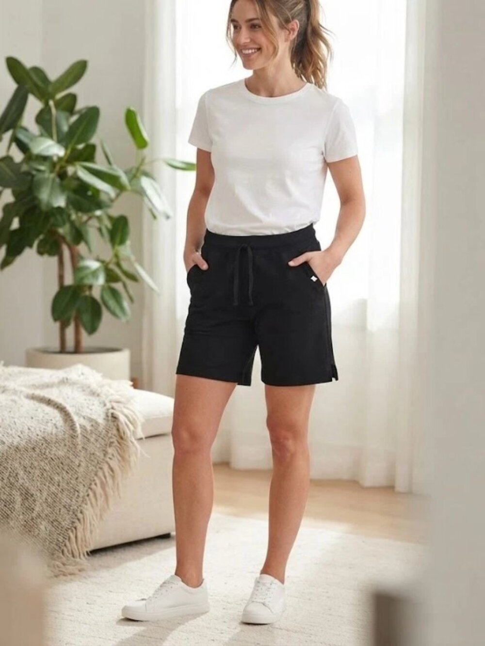 Athletic Works Women's Black Drawstring Athletic Shorts Size Small (4-6)